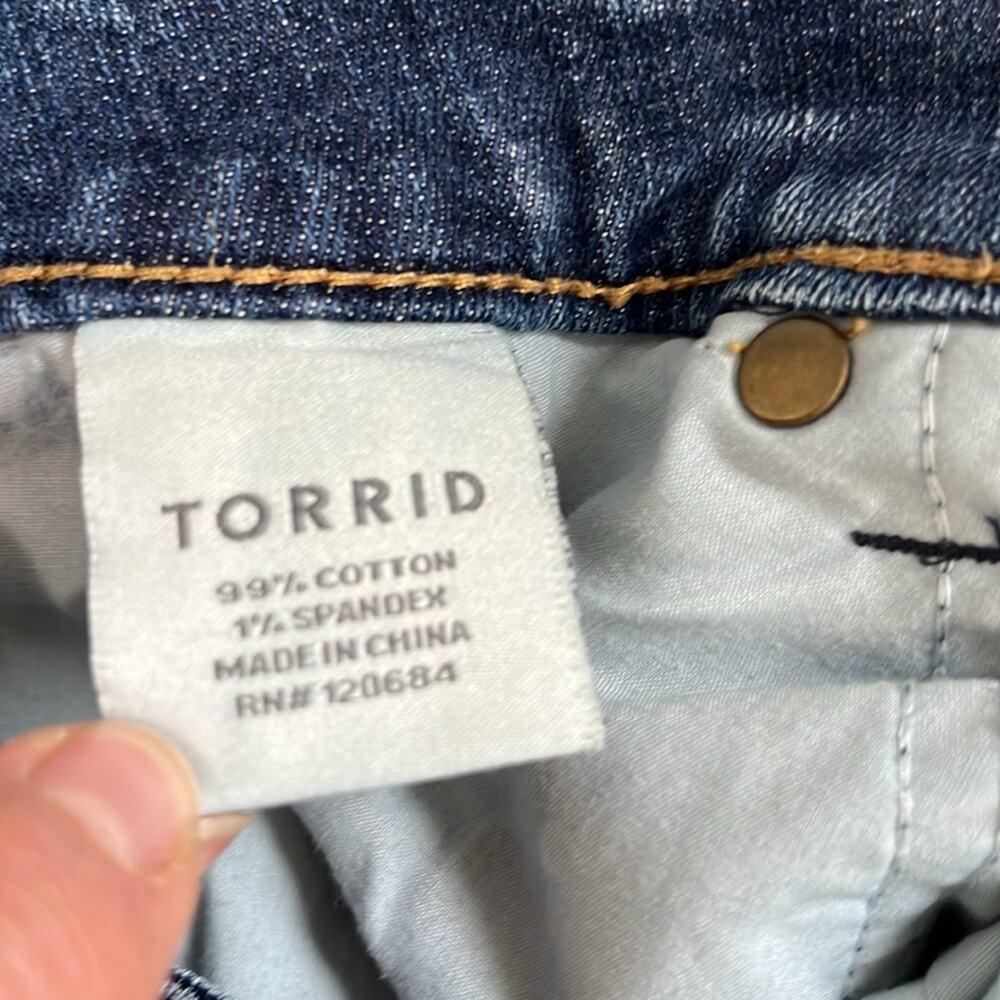 Torrid Distressed Boot Cut Jeans Size 16R - Picture 8 of 8